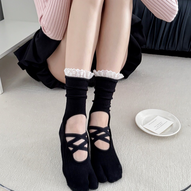 Lace Trim Split Toe Yoga Socks - огляд і ціна Yoga Of Fitness